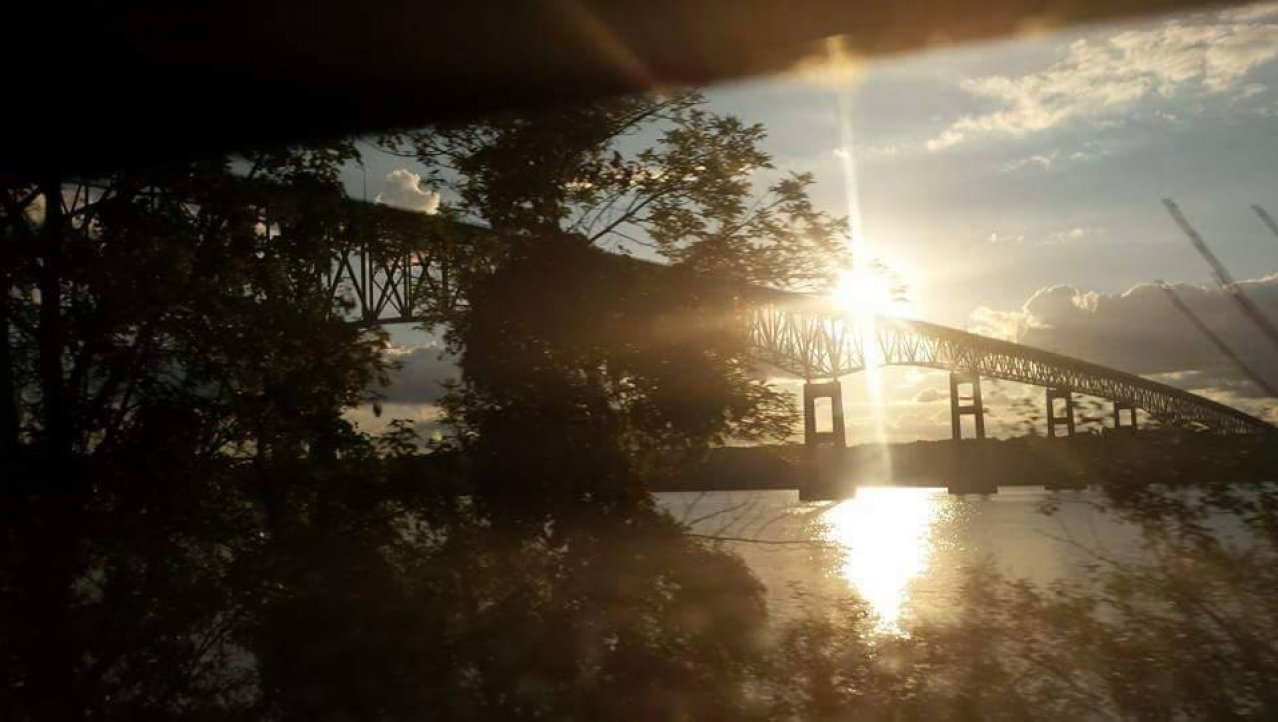 Hudson River by train