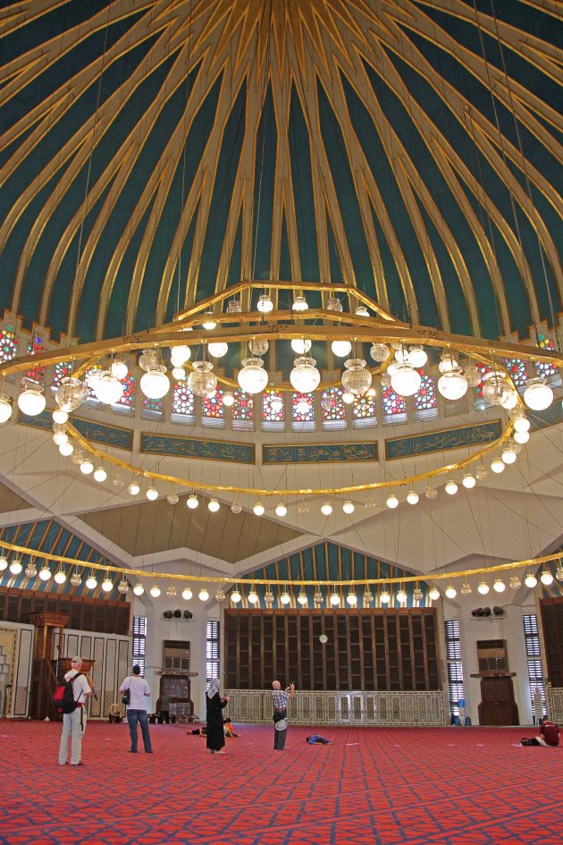 Interieur King Abdullah moskee