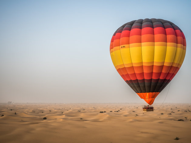 Dubai ballonvaart over de woestijn