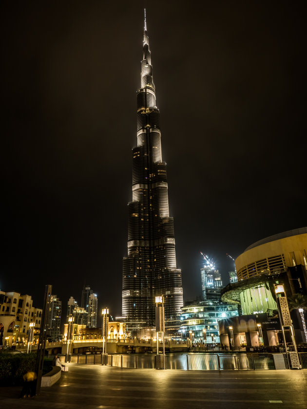 Dubai - Burj Khalifa by night