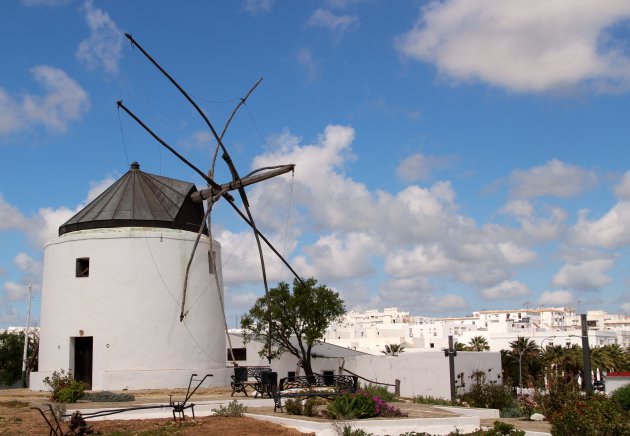 Veher de la Frontera, het mooiste witte dorp met windmolens