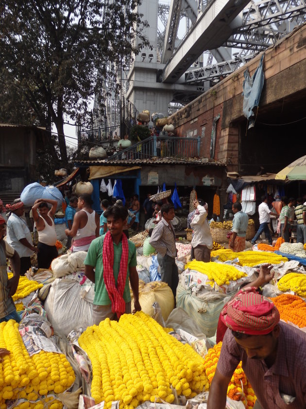 De bloemenmarkt van Kolkata
