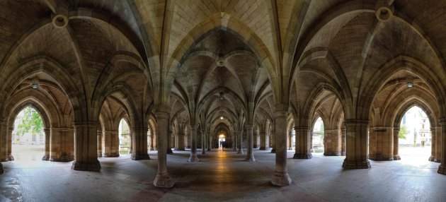 De kloostergang op de Universiteit van Glasgow