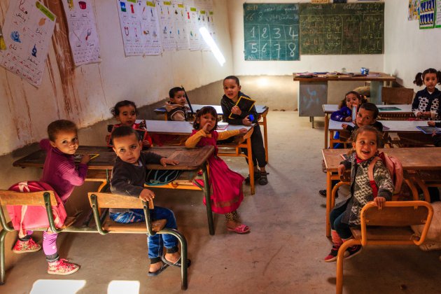 Locale Berberkinderen volgen hier basisonderwijs.