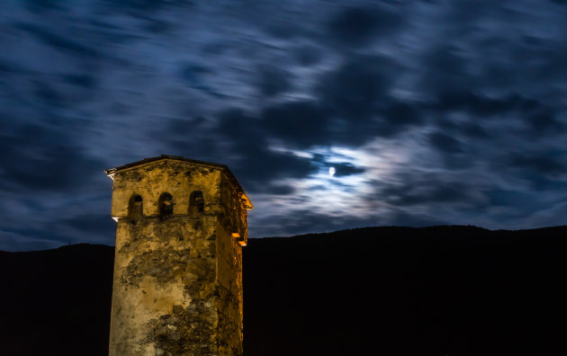 Svan-toren by night