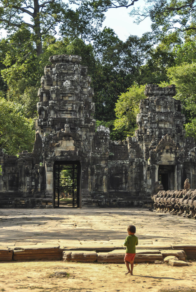 Eenzame bezoeker in Angkor Wat