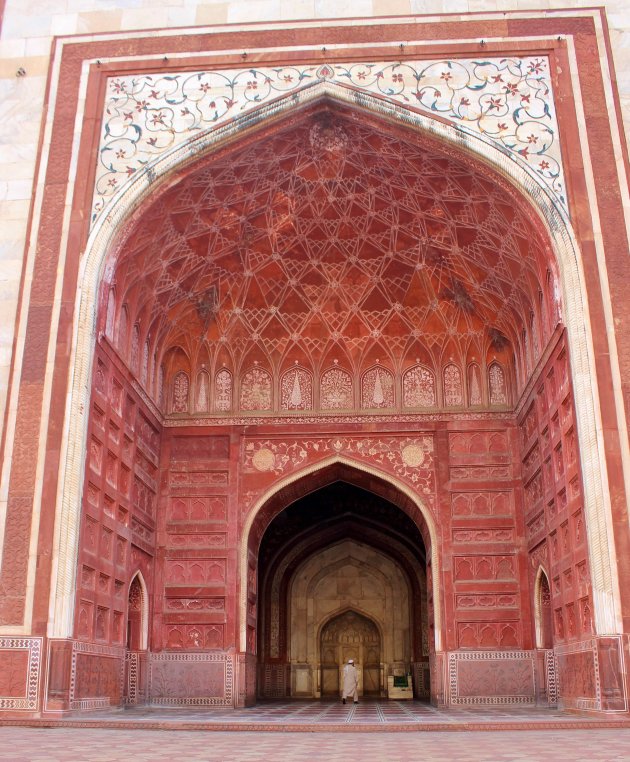 Moskee naast de Taj Mahal