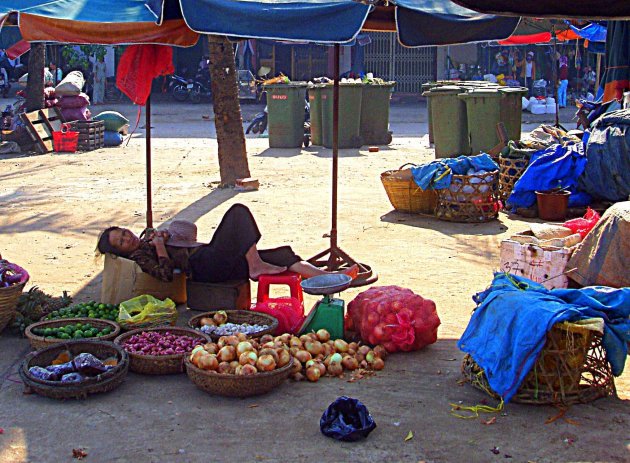 Lokale markt van Vinh