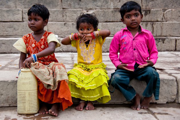 Kinderen op de ghats in Varanasi