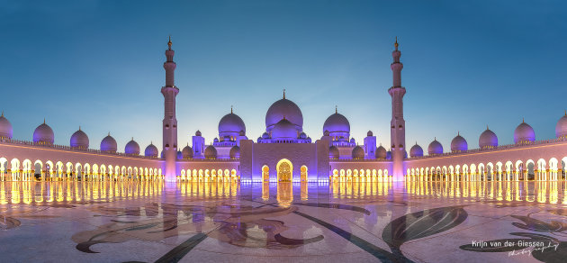 Groot, groter, grootst: de Grand Mosque van Abu Dhabi