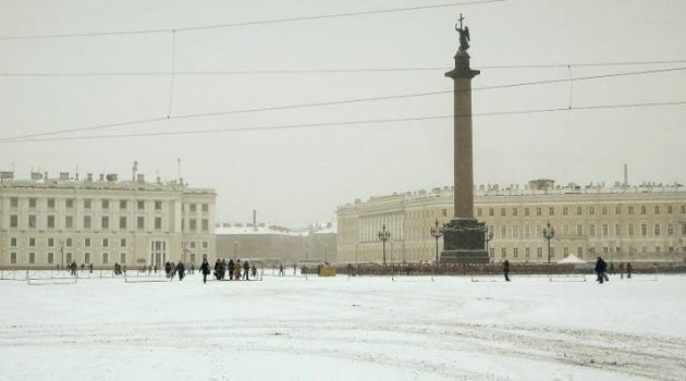 'het witte plein' bij Winterpaleis