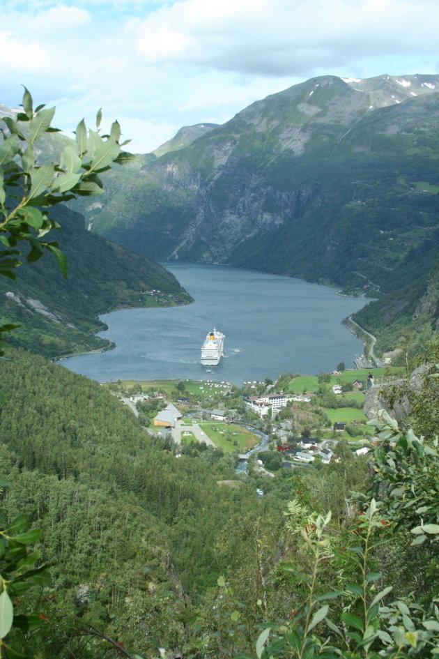 Uitzicht op fjord