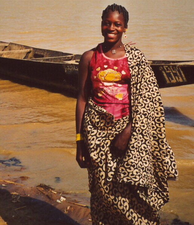 vrouw langs de Niger
