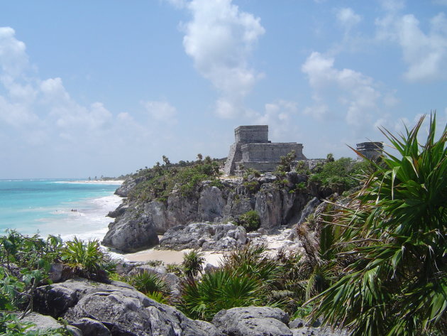 enige maya tempel aan zee