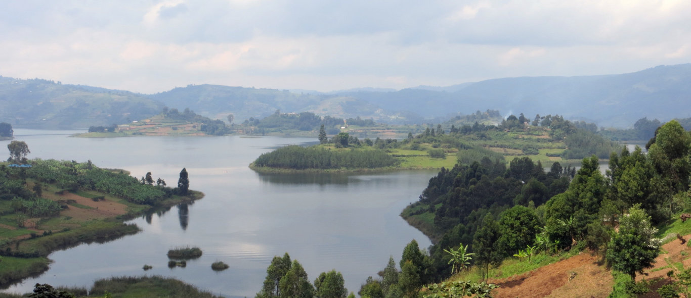 Lake Bunyonyi image