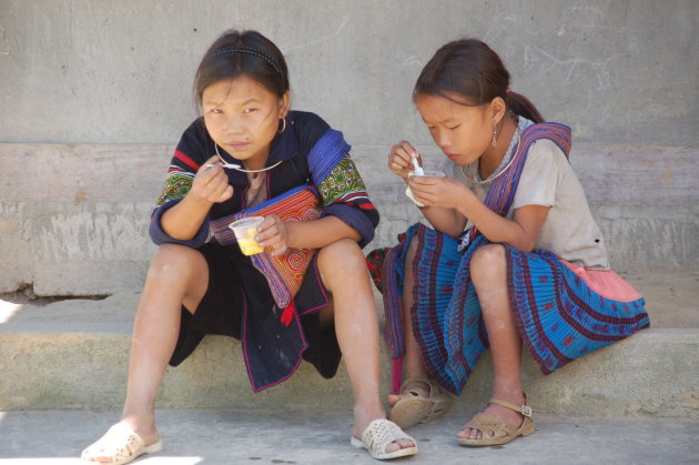 Black Hmong kinderen