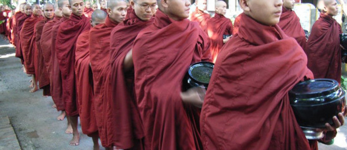 Gedragscursus voor monniken image