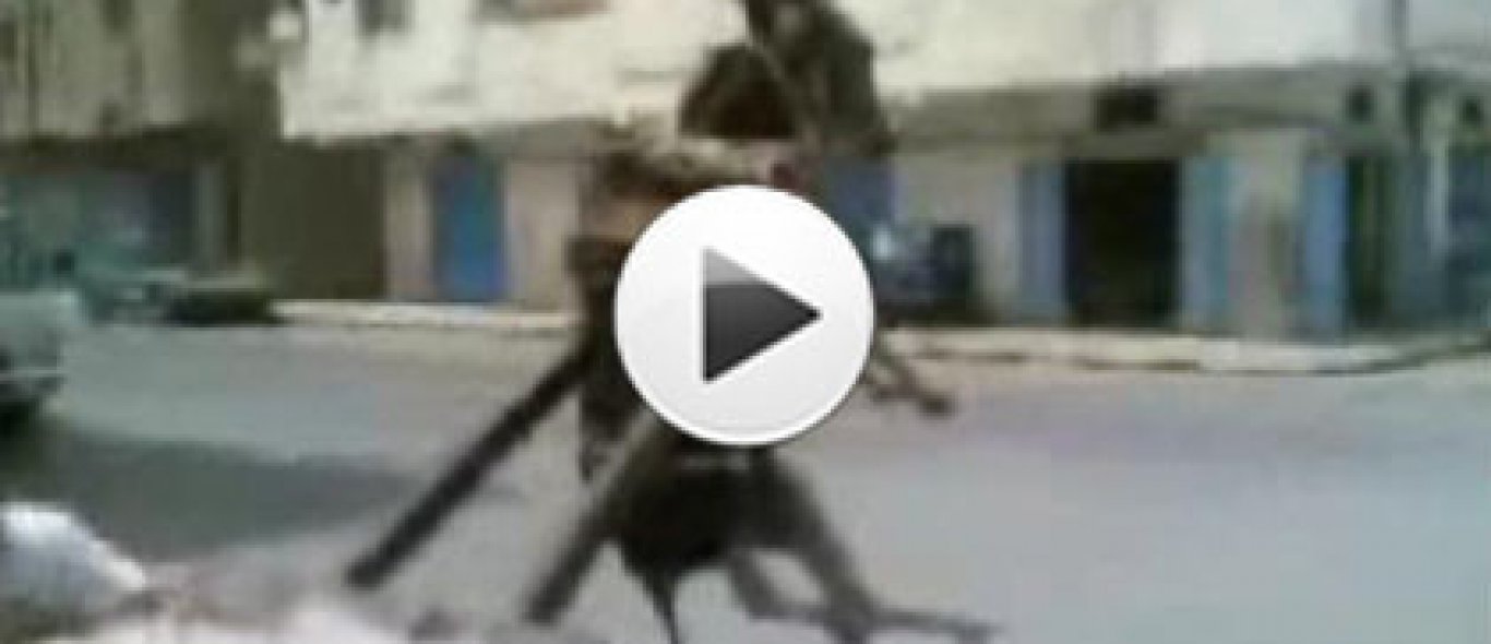 VIDEO: Bungelende beentjes image