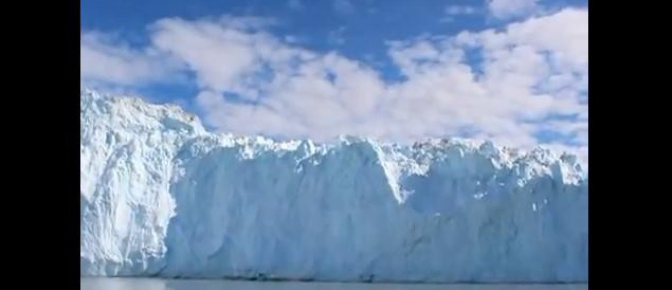 VIDEO: IJsberg veroorzaakt onverwachte tsunami image
