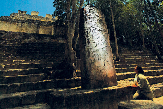 De imposante ruïnes van de Mayastad Calakmul. Foto: Beto Adame.
