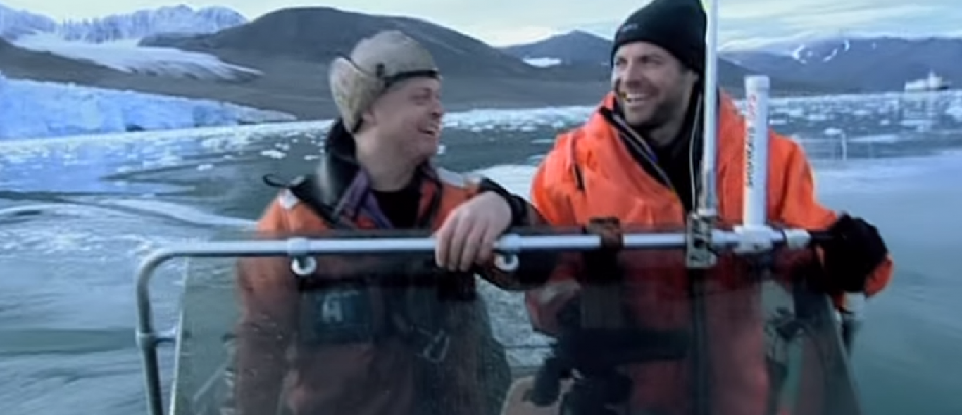 Video: Nipt ontsnappen aan een ijsberg image
