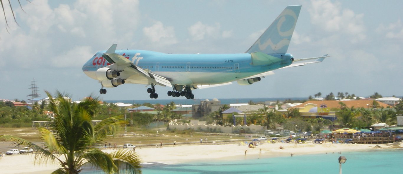 Vliegtuigspotten op Sint Maarten: levensgevaarlijk! image