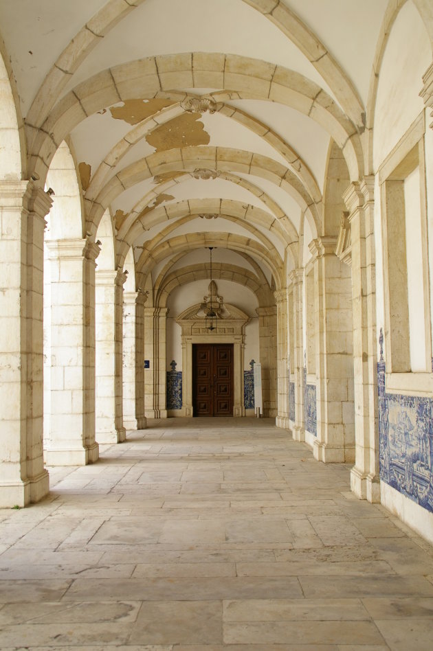 De kloostergang van Mosteiro de Sao Vicente de Fora