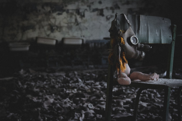 Gasmaskers in Chernobyl