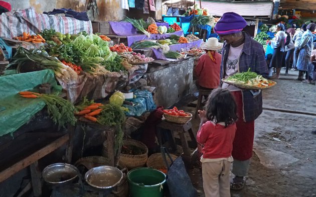 Dagelijks leven in Antsirabe: naar de groentemarkt
