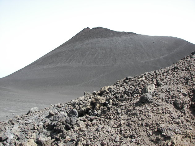 Zwart lavalandschap
