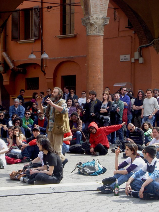 vredige bijeenkomst van studenten in Bologna