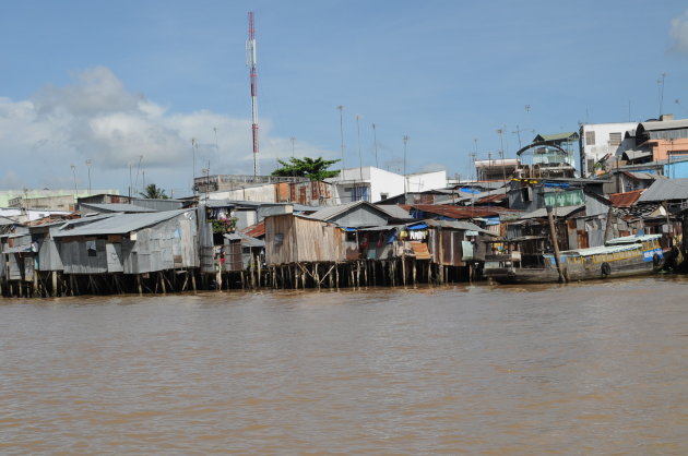 Paalwoningen in de Mekong.