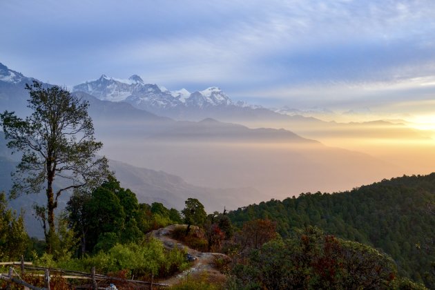 Zonsopkomst in de Himalaya