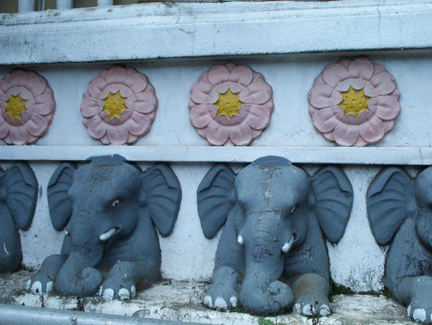 stenen olifanten