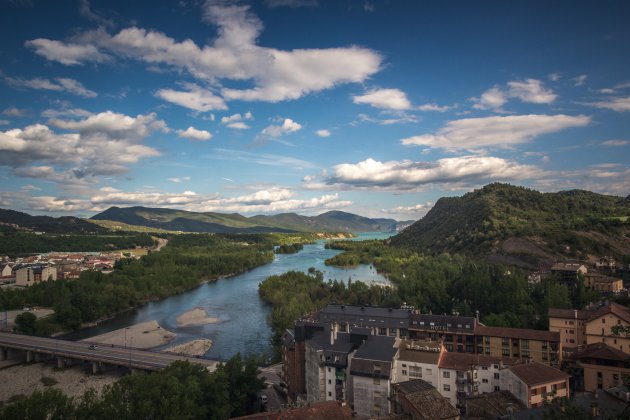 De rivier de Cinca en de Pyreneeën
