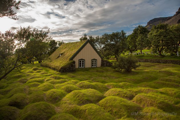 Turfkerkje in Hof IJsland. (mijn meest gestolen foto)