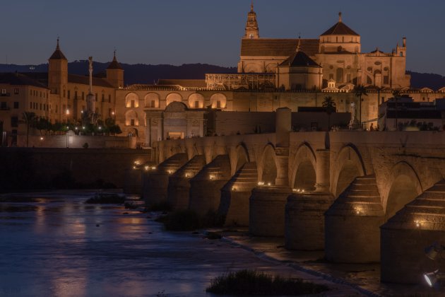Córdoba by night