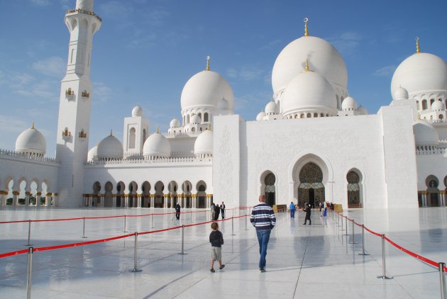 Op bezoek in de Sheikh Zayed Grand Mosque