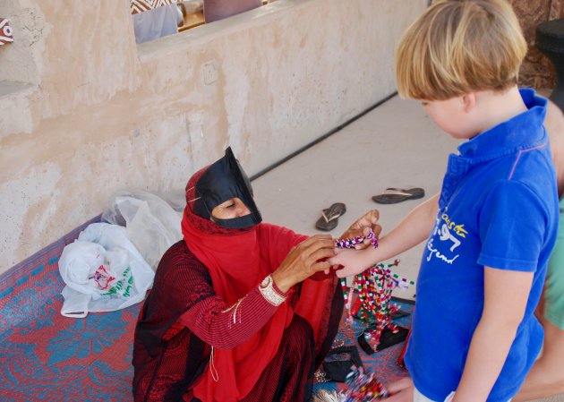 Op bezoek bij de bedoeïenen in Oman