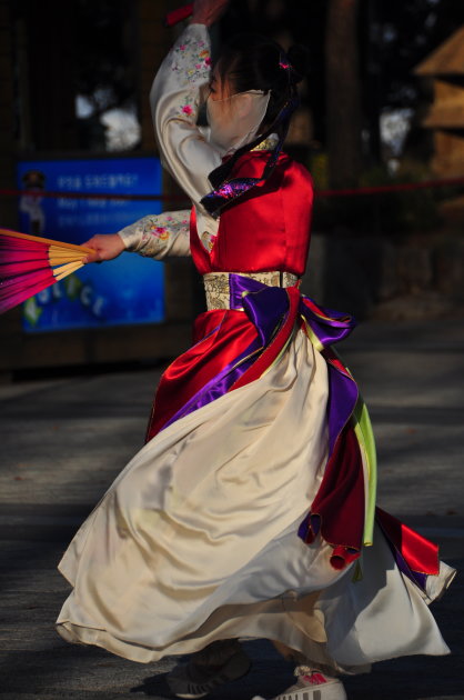 Korea dance