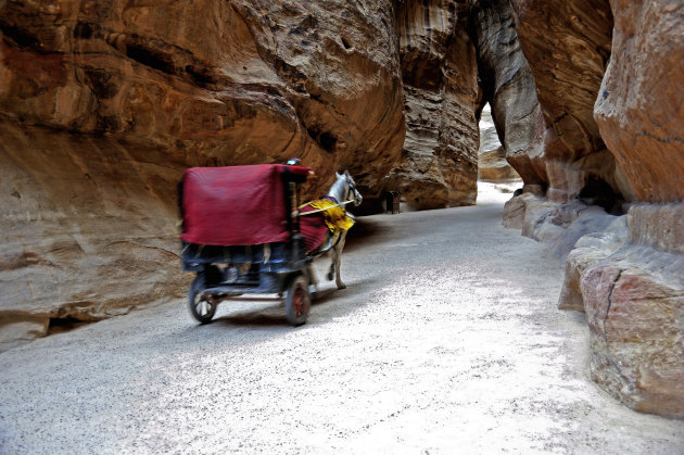 De Siq, toegangsweg naar Petra, Jordanië