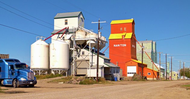 Alberta's Grain Elevators  Nanton