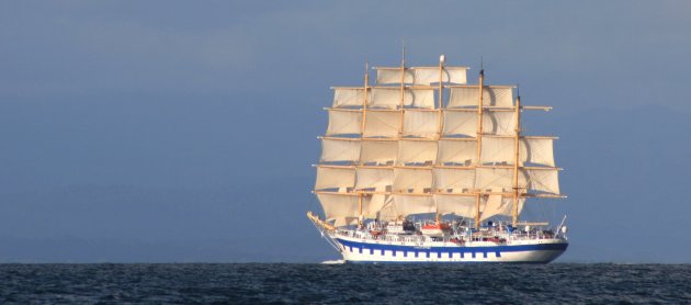 Worlds largest sailing boat, 5 masts