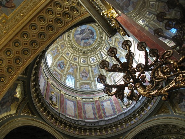 Retro-neoklassiek, St. Stephen Basiliek