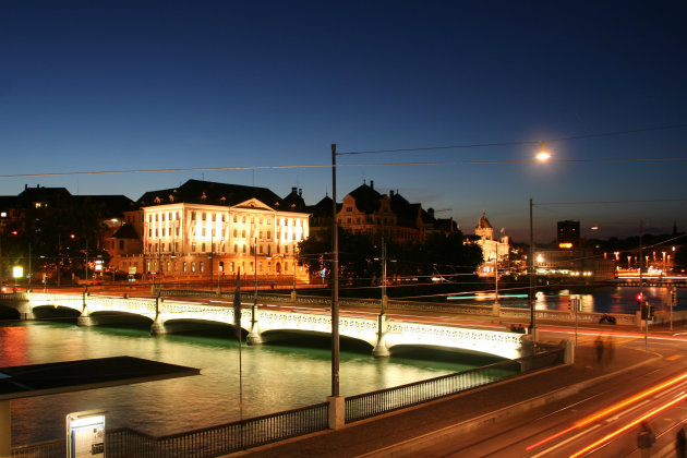 Zurich bij nacht
