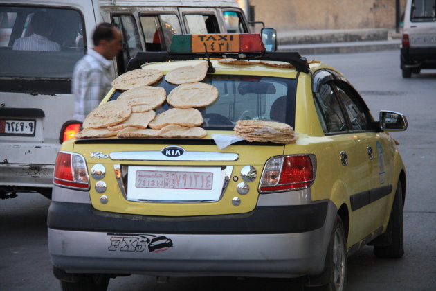 'Brood drogen op de taxi: Smakelijk eten!'