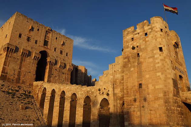 Ingang van de citadel van Aleppo