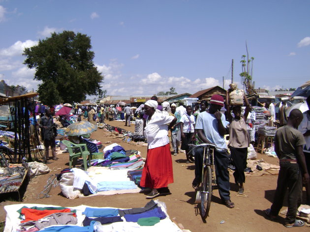 Lokale vrijdagmarkt in Oyugis