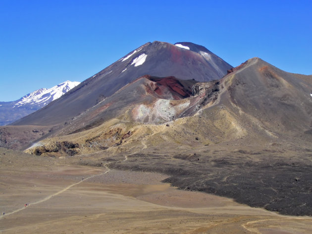 Diverse vulkaankraters tijden de prachtige Tongariro Alpine Crossing