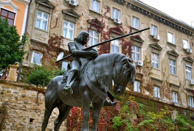 Sint Joris te paard in Zagreb.